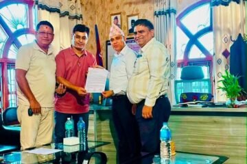 बिद्युतमा लगाईएको भ्याटको नवलपुरका उघोग वाणिज्य संघद्वारा विरोध, बुझाइयो प्रधानमन्त्री र अर्थमन्त्रीलाई ज्ञापनपत्र ।